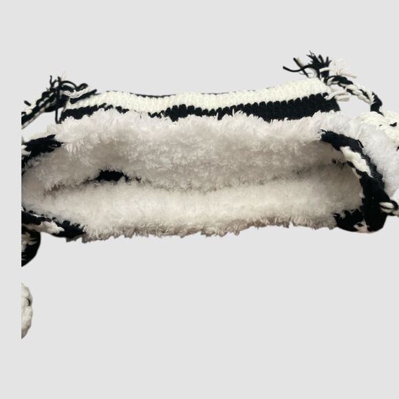 Women's Cat Ear Beanie Y2K Knit Hat Grunge Goth Crochet Accessory Black White - Picture 2 of 3